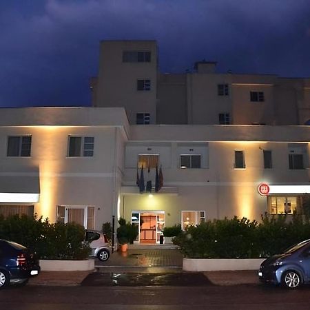 Hotel Palace Gioia Tauro Esterno foto