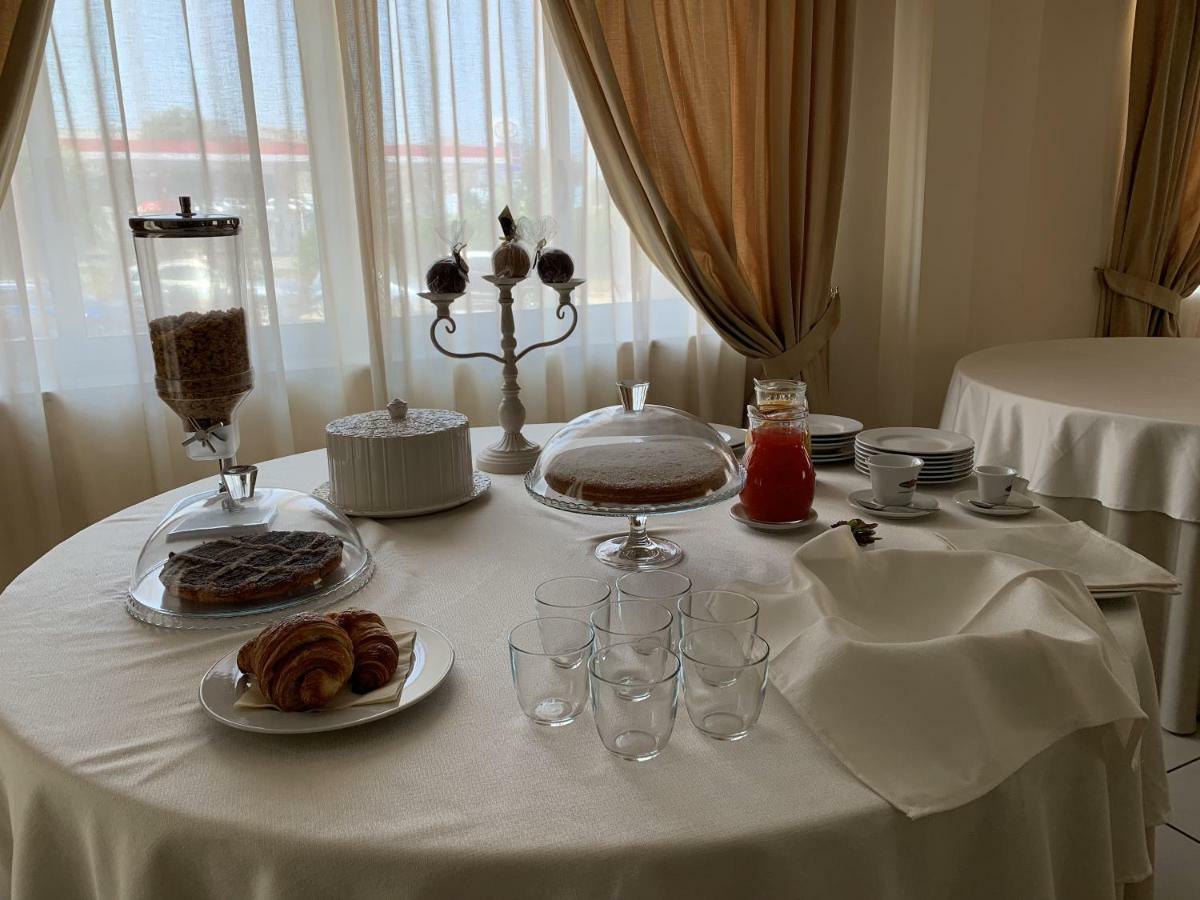 Hotel Palace Gioia Tauro Esterno foto